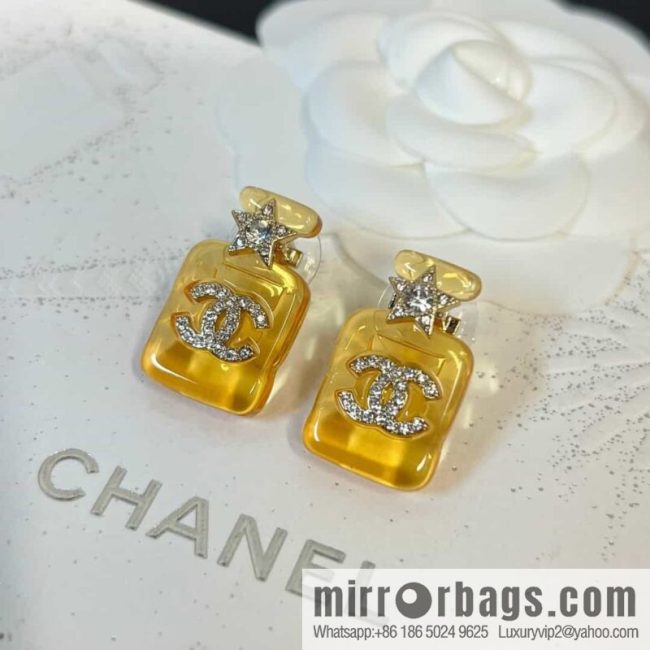 New ☑️ Chanel double c acrylic perfume bottle stud earrings - Image 3