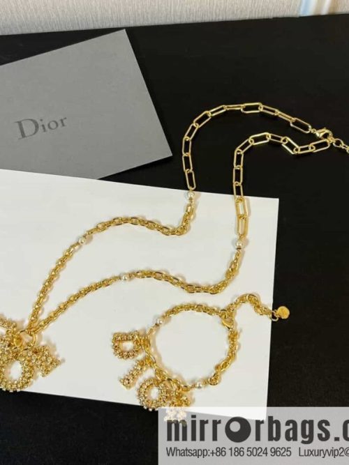 New ☑️ DIOR Dior hollowed out full diamond letter necklace, bracelet