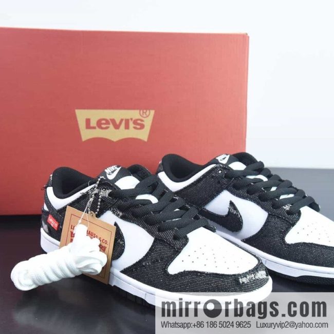 Nike By You SB Dunk Low Retro SP Dunk series low-top casual sports skateboard shoes \"patchwork white and black jacquard denim\" Item number: LE0021-006