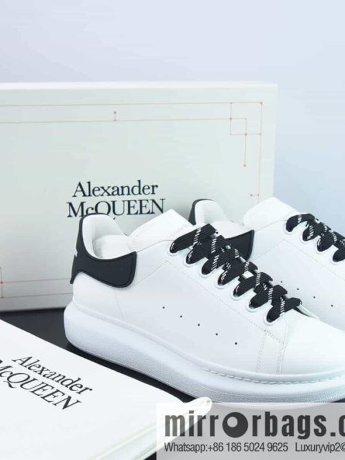 Alexander McQueen, black Epoxy low-top sneakers