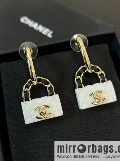 New ☑️ CHANEL Chanel c2 double c lock bag stud earrings