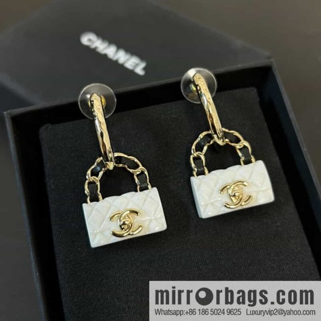 New ☑️ CHANEL Chanel c2 double c lock bag stud earrings