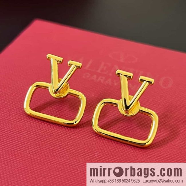 New ☑️ Valentino V gold stud earrings
