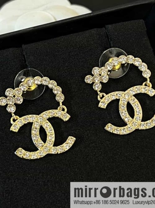 New ☑️ chanel c2 double c gold flower stud earrings