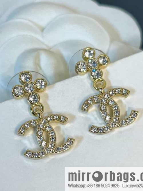 New ☑️ chanel c2 double c gold flower stud earrings