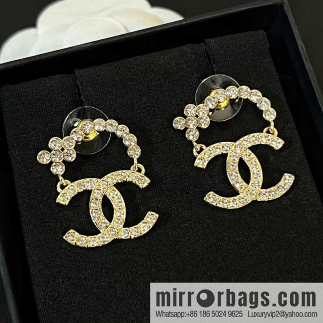 New ☑️ chanel c2 double c gold flower stud earrings