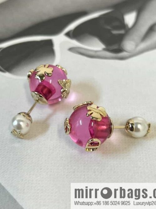 New ☑️ DIOR pearl pink bead stud earrings