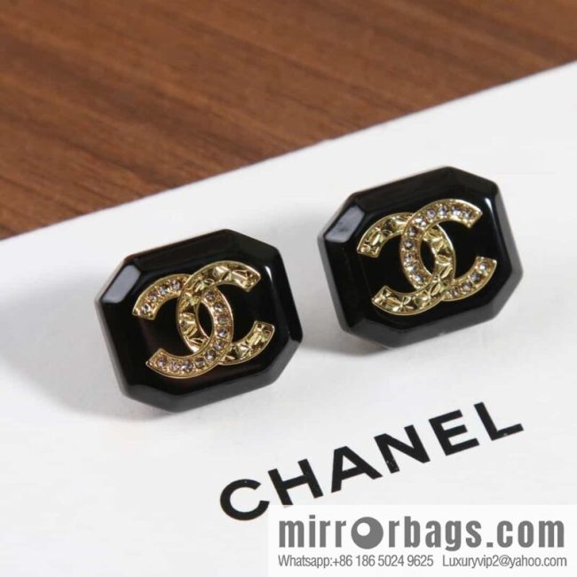 New ☑️ Chanel C1 double c octagonal acrylic stud earrings - Image 4