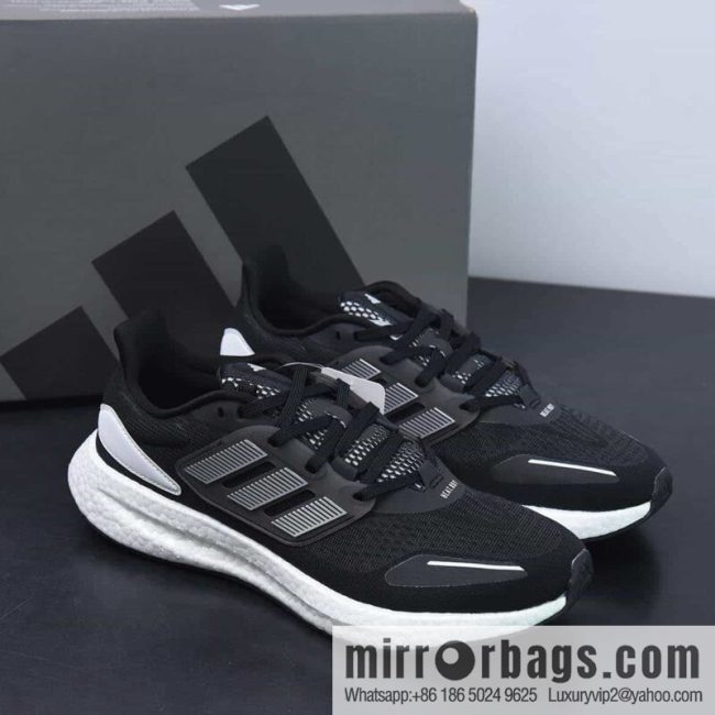 Adidas ADIDAS ultra-elastic running series PUREBOOST 22 Unisex shoes new stable perspiration shock absorption rebound non-slip durable running sneakers running shoes item number: HQ3982