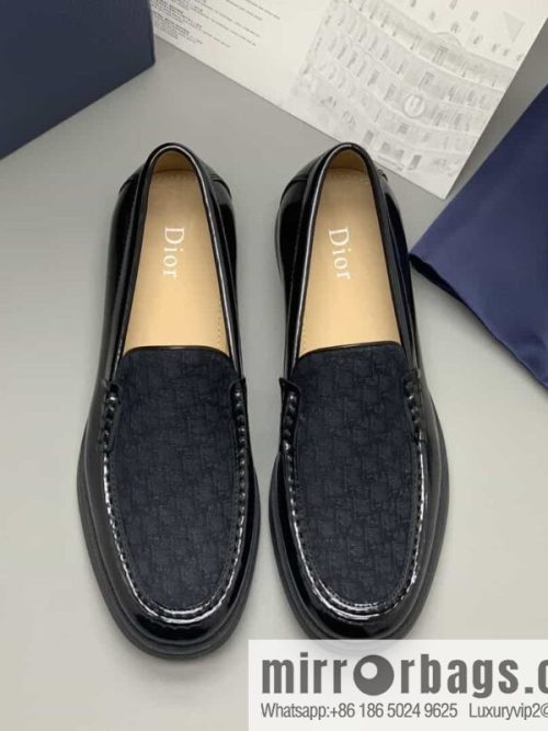 DIOR Dior men\'s loafers crafted in black smooth cow leather (fabric)