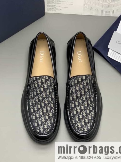 DIOR Dior men\'s loafers crafted in black smooth cow leather (fabric)
