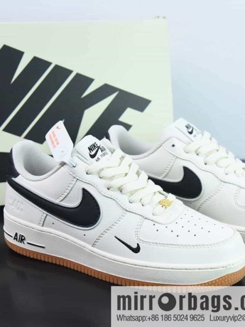Nike Air Force 1 \'07 Low Air Force One 40th Anniversary Joint Commemorative Model, Off-White and Black Hook \"Item Number WA0531-301
