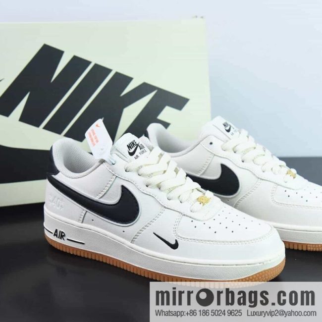 Nike Air Force 1 \'07 Low Air Force One 40th Anniversary Joint Commemorative Model, Off-White and Black Hook \"Item Number WA0531-301