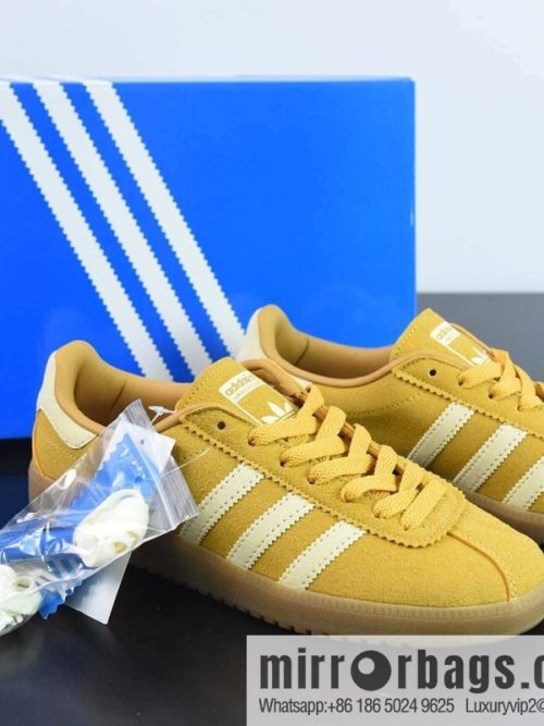 Adidas Adidas Originals Bermuda Trainers Bermuda Series Classic Vintage German Training Style Casual Sports Board Shoes \"Reverse Velvet Earthy Rice White Raw Rubber Bottom\" Item Number: ID4574