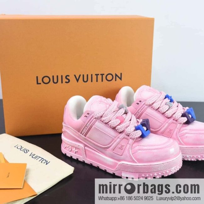 LV Louis Vuitton Trainer Maxi series bread shoes