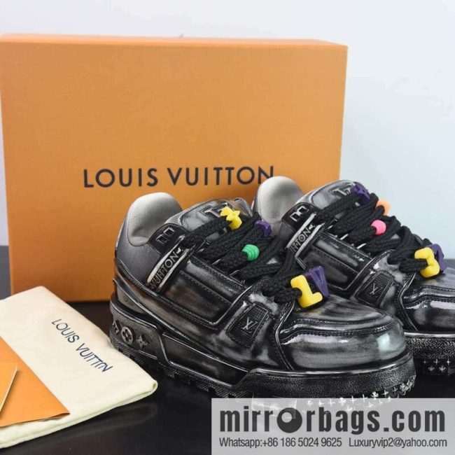 LV Louis Vuitton Trainer Maxi series bread shoes