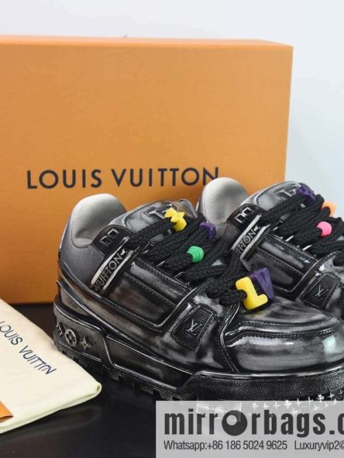LV Louis Vuitton Trainer Maxi series bread shoes