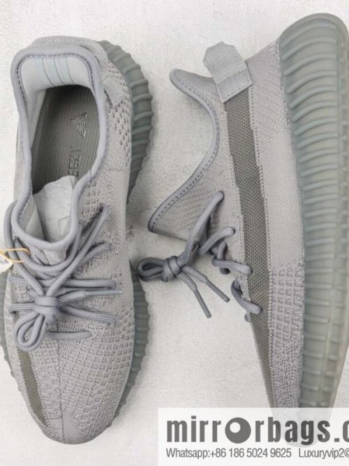 Coconut 350 V2 Space Grey, Cool Grey AD Yeezy Boost 350V2 sneakers