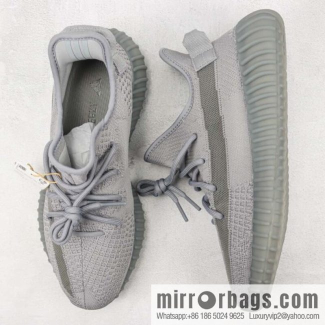 Coconut 350 V2 Space Grey, Cool Grey AD Yeezy Boost 350V2 sneakers