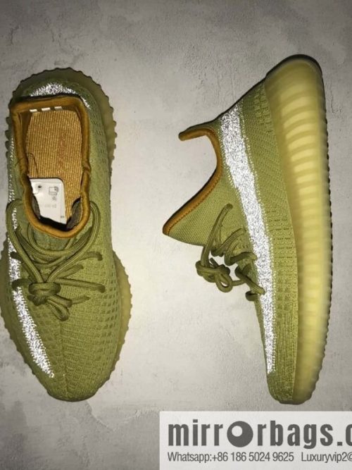 Coconut 350 V2 A version, banana side through gypsy sneakers