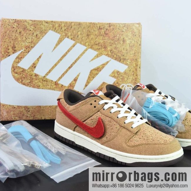 NK SB Dunk Low 20th Anniversary, Joint Cork Hook Replacement Low Top Sneakers Part Number: FN0317-121