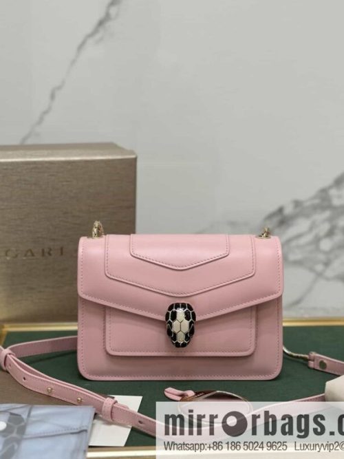 New \"Serpenti Forever\" crossbody bag model: 289676