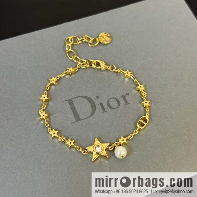 New ☑️ DIOR mirror pearl pentagram ⭐ star bracelet