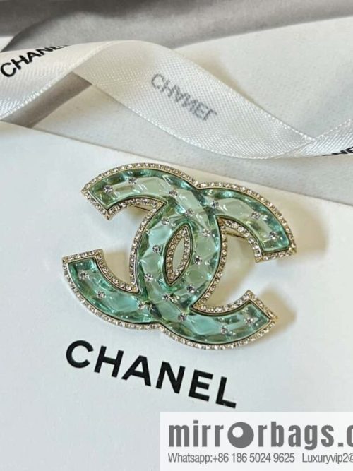 New ☑️ Chanel double c green acrylic brooch with diamond
