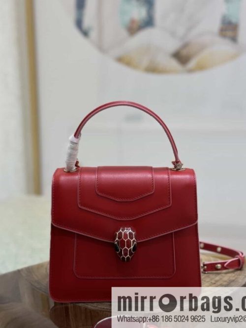 [Bvlgari] Bulgari counter hot-selling Serpenti Forever wrist organ bag model number: 38329