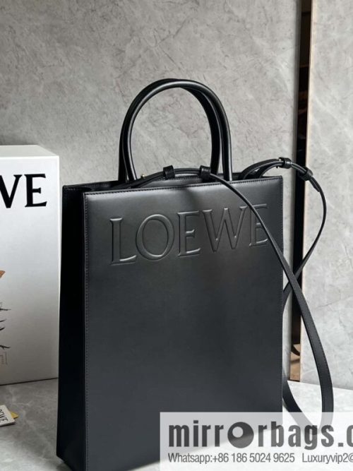 LOEWE latest show A4 tote bag tote bag 0690