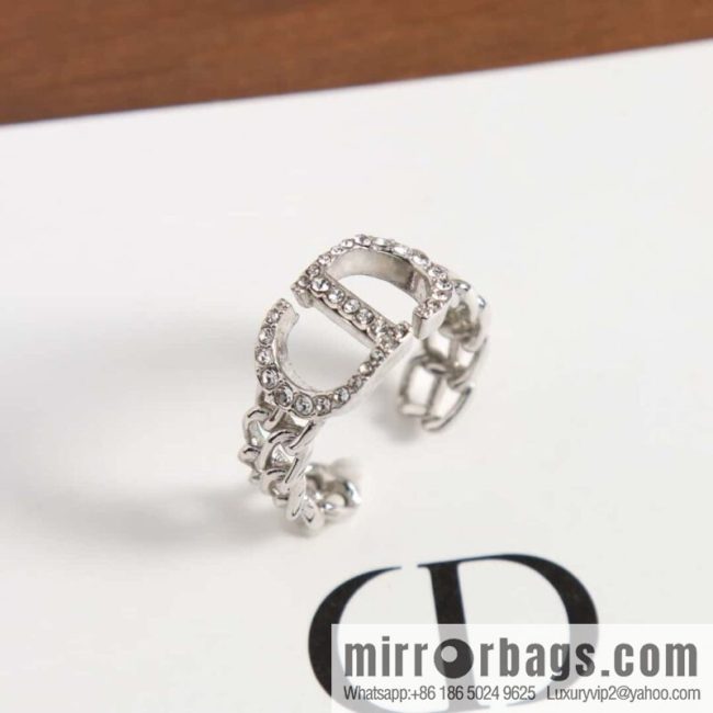 New ☑️ DIOR silver CD full diamond opening bracelet, ring - Image 3