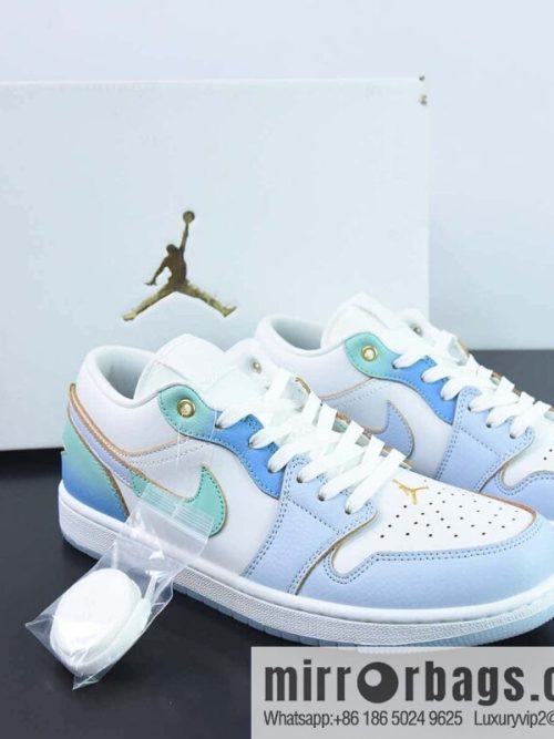 NK Air Jordan 1 Low SE \"Emerald Rise\" AJ1 Jordan Generation Low Top Classic Vintage Culture Leisure Sports Basketball Shoes \"White Blue Sea Salt Ice Blue\" Item Number: FN8899-131
