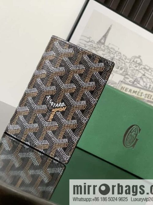 Goyard SAINT-PIERRE bi-fold card holder 7702