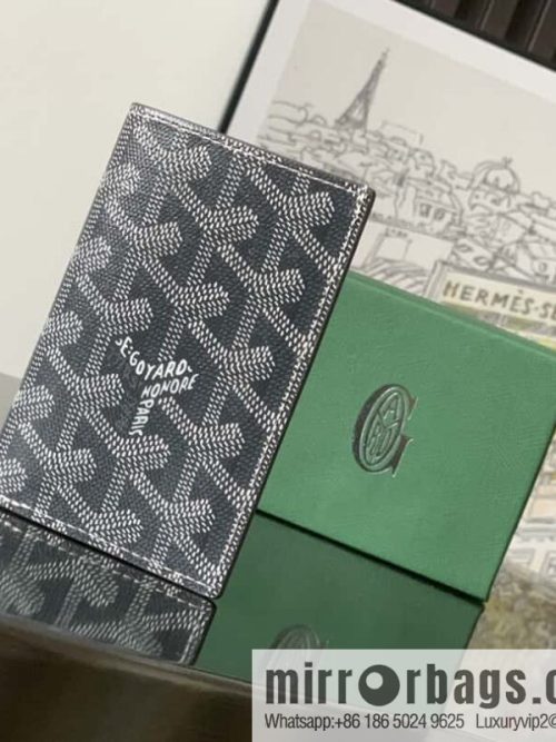 Goyard SAINT-PIERRE bi-fold card holder 7702