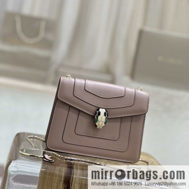 [Bvlgari] Bulgari counter classic top version Serpenti Forever \"single layer\" clamshell small square bag model number: 35107