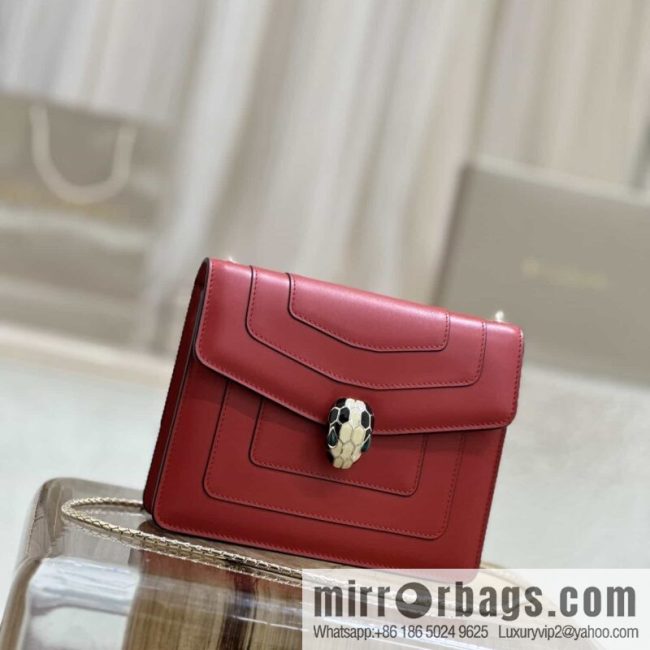 [Bvlgari] Bulgari counter classic top version Serpenti Forever \"single layer\" clamshell small square bag model number: 35107