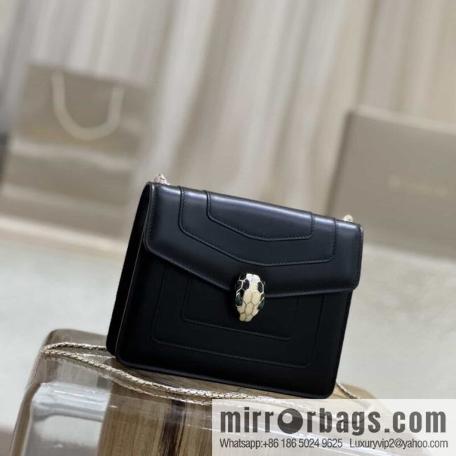[Bvlgari] Bulgari counter classic top version Serpenti Forever \"single layer\" clamshell small square bag model number: 35107