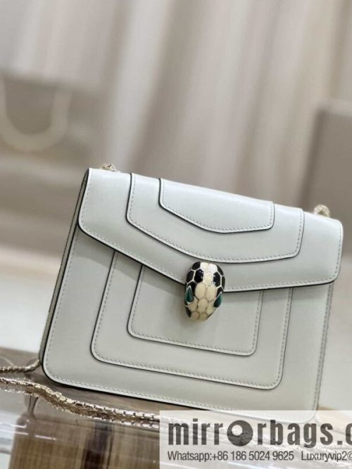 [Bvlgari] Bulgari counter classic top version Serpenti Forever \"single layer\" clamshell small square bag model number: 35107