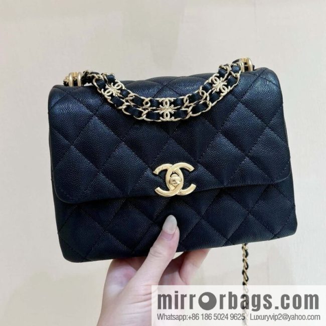 CHANEL 22k autumn and winter high-end ready-to-wear series, lychee leather square fat AS3580 black
