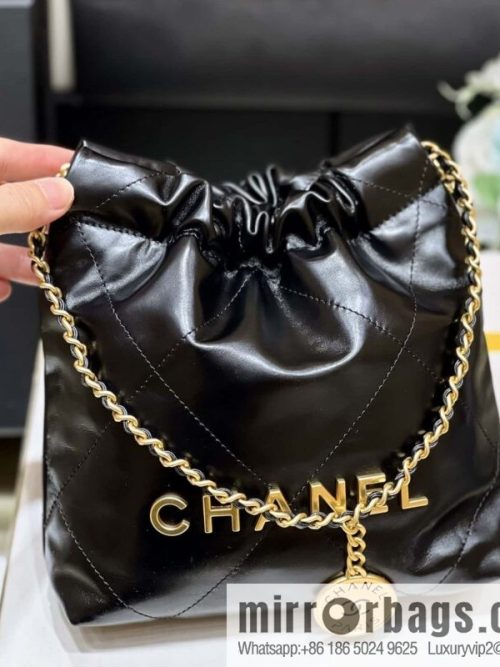 CHANEL 23S spring and summer series mini 22 bags AS3980 black/gold buckle