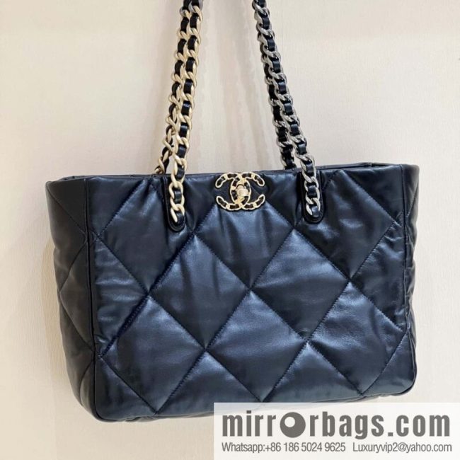 CHANEL 22k autumn and winter high-end ready-to-wear series shopping bag 19 horizontal shopping bag AS3660