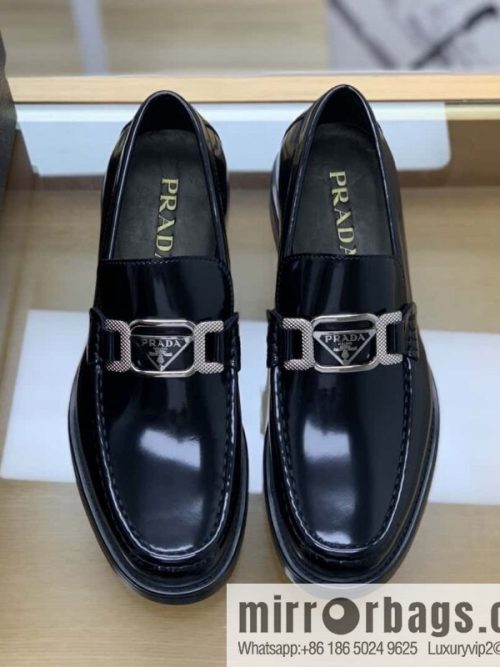 PRADA Prada men\'s loafers crafted in black smooth cow leather (fabric)