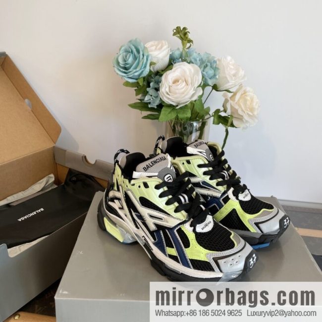 𝐁𝐚𝐥𝐞𝐧𝐜𝐢𝐚𝐠𝐚 𝐑𝐮𝐧𝐧𝐞𝐫| seven generations. Vintage do old dad sneakers - Image 2