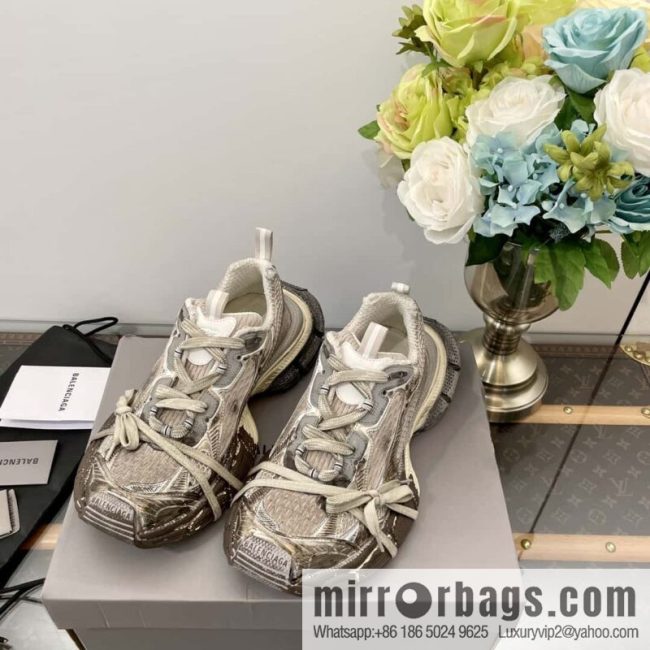 𝐁𝐚𝐥𝐞𝐧𝐜𝐢𝐚𝐠𝐚• 3 𝐗𝐋|||𝟐𝟎𝟐𝟑 new Vintage old sports dad shoes - Image 3