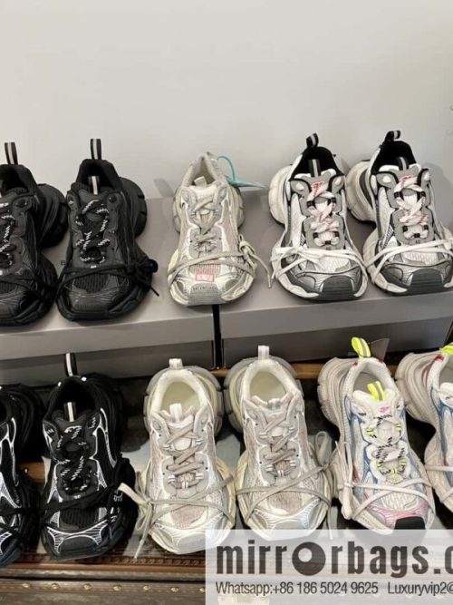 𝐁𝐚𝐥𝐞𝐧𝐜𝐢𝐚𝐠𝐚• 3 𝐗𝐋|||𝟐𝟎𝟐𝟑 new Vintage old sports dad shoes