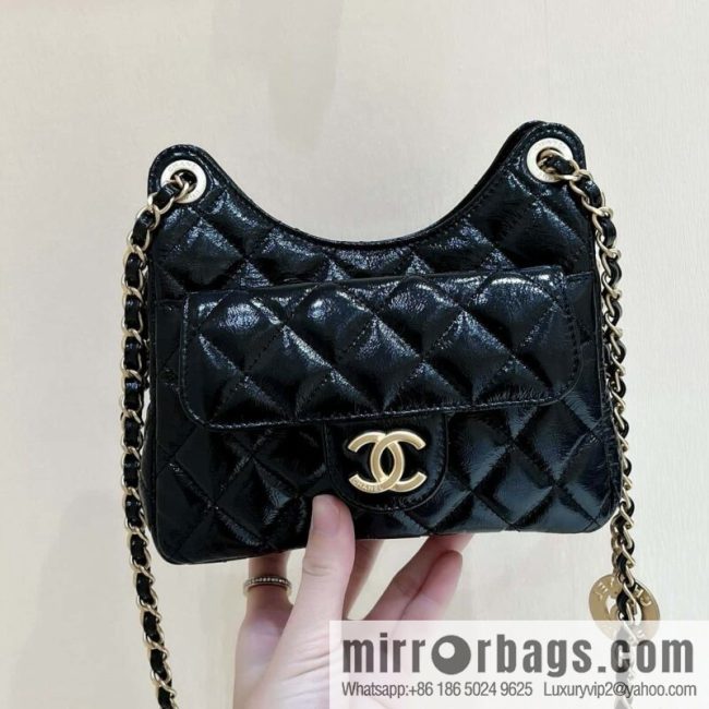 CHANEL 23C early spring vacation new No. 5 gold coin tag hobo hippie bag AS3710