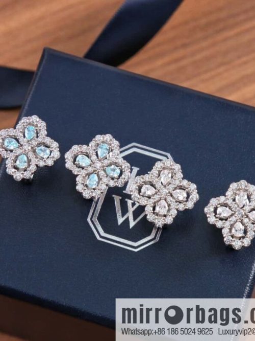 HARRY WINSTON HW Diamond Loop Earrings