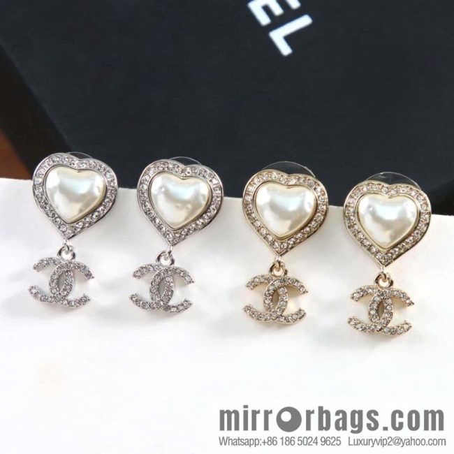New ☑️ Chanel C2 double c peach heart love stud earrings