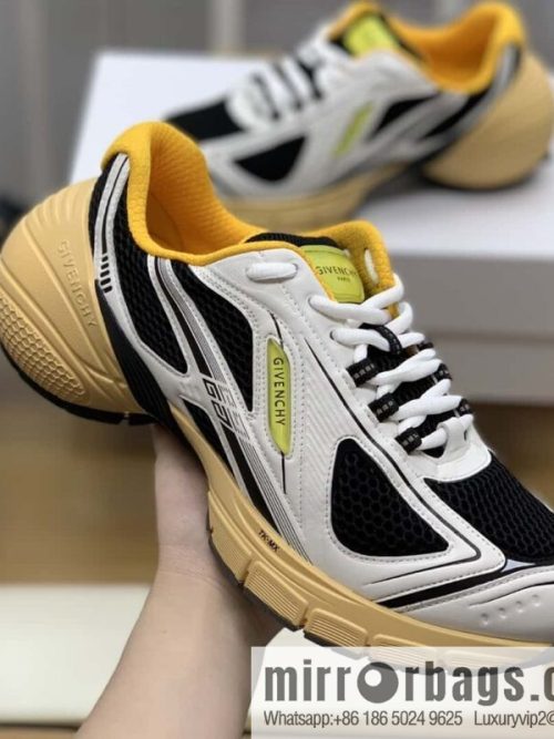 Givenchy, techno-knitted men\'s lace-up sneakers