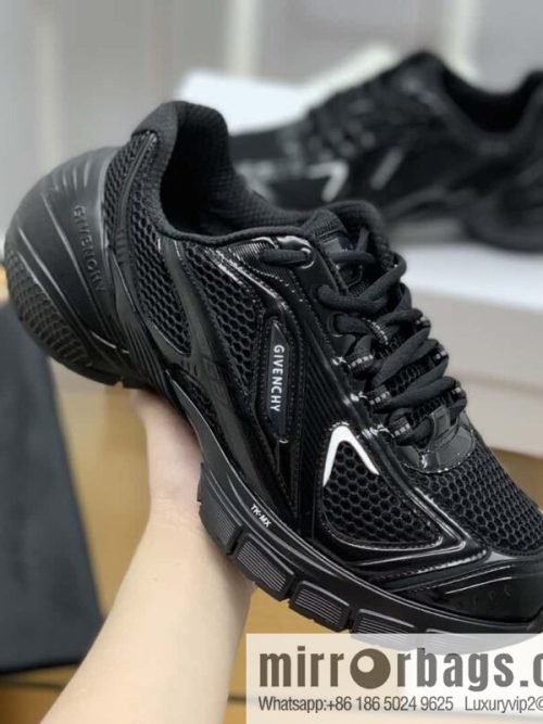 Givenchy, techno-knitted men\'s lace-up sneakers